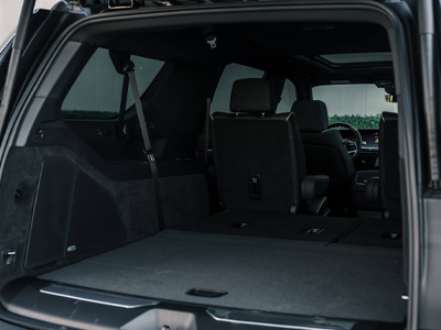 cadillac エスカレード 2026 ESCALADE - 圧倒的なラゲッジ容量