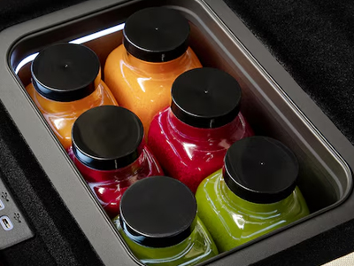 cadillac エスカレードVシリーズ 2026 ESCALADE-V - フリーザーモード付きコンソールクーラーボックス