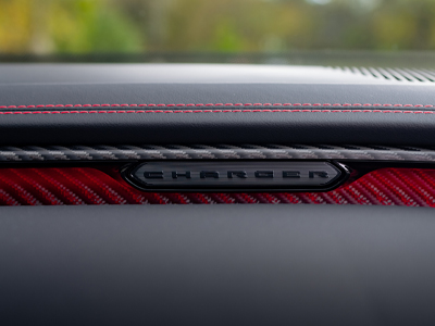 dodge チャージャー 2027 CHARGER - カーボン/スエードパッケージ