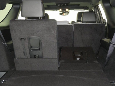 dodge デュランゴ 2026 DURANGO - 60/40分割可倒式3列目シート