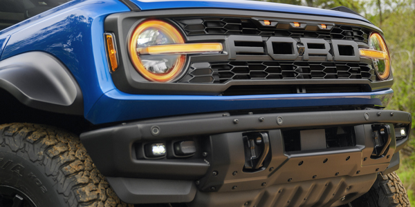 ford ブロンコ ラプター 2026 BRONCO RAPTOR 外装 - 複数台のブロンコ