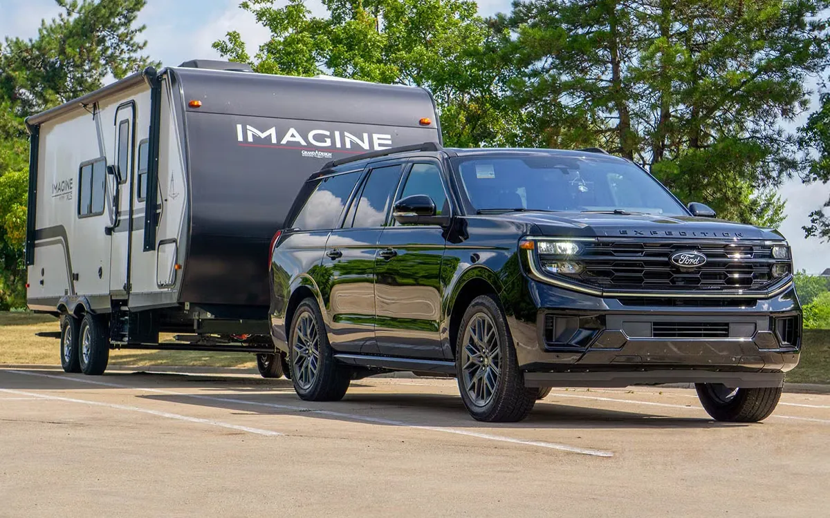 Expedition 9600 lb towing
