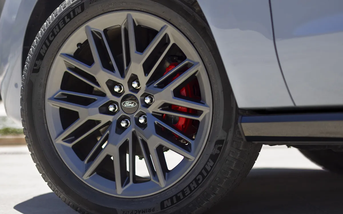 22-inch Magnetite wheels