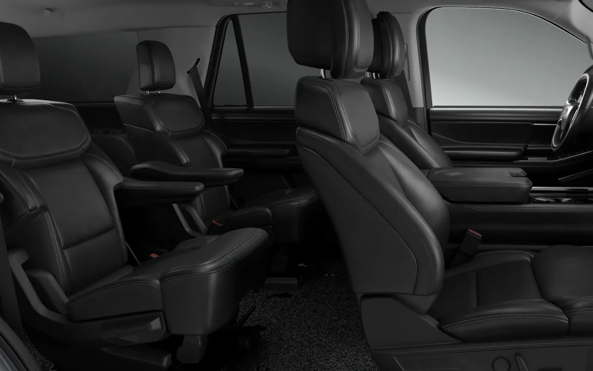 Black Onyx leather trimmed seats