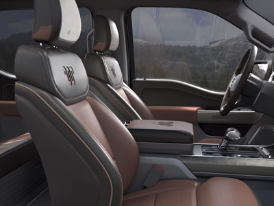 2025 ford F-150 F-150 - フロントセンターフロースルーコンソール付きレザーシート