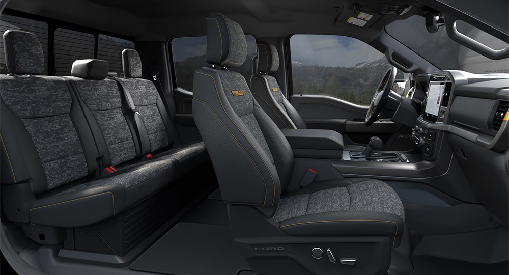 2025 ford F-150 インテリアカラー/内装色 ブラックTremorロゴ入りスポーツクロス40/コンソール/40フロントシート(トレマー)