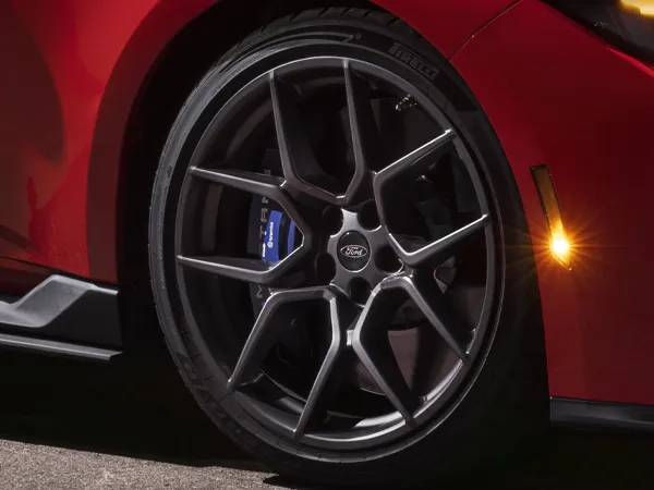 Mustang Dark Horse SC 20 inch wheel and Brembo brake