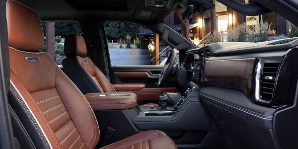 gmc シエラデナリ 2025 SIERRA DENALI 内装 - フロントシート