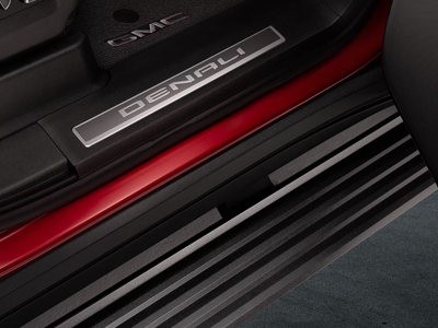 gmc ユーコンデナリ/デナリアルティメイト 2025 YUKON DENALI - パワーランニングボード