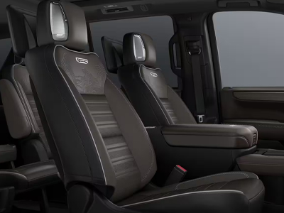 gmc ユーコンデナリ/デナリアルティメイト 2025 YUKON DENALI - フルグレインレザーシート