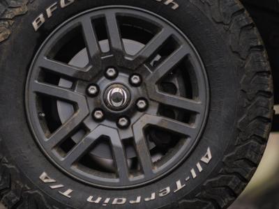 ineos グレナディア 2026 GRENADIER - Brembo製ブレーキシステム