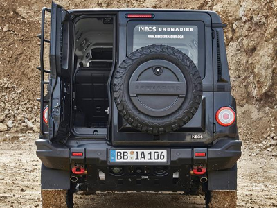 ineos グレナディア 2026 GRENADIER - 30/70スプリットリアドア
