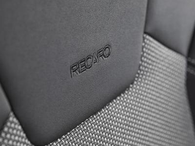 ineos グレナディア 2026 GRENADIER - RECARO(レカロ)シート