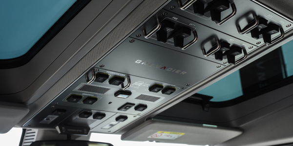 ineos グレナディア 2026 GRENADIER 内装 - シフトノブ