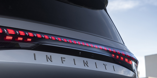 infiniti QX80 2026 QX80 外装 - リアLEDライト