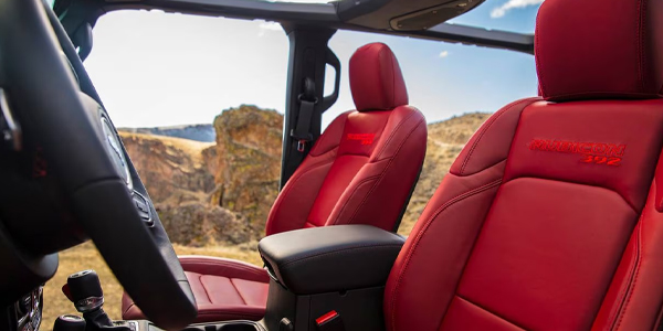 jeep ラングラー ルビコン392 2025 WRANGLER 内装 - 前シート