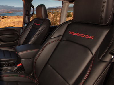 jeep ラングラー 2026 WRANGLER - RUBICONロゴ入りナッパレザーシート