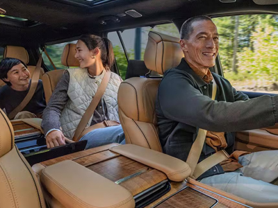 wagoneer グランドワゴニア 2026 GRAND WAGONEER - 最大8人の乗車が可能