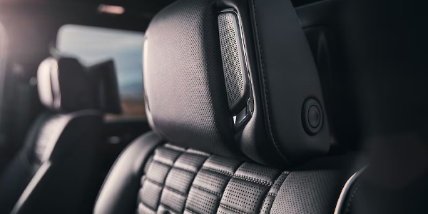2023 cadillac エスカレード ESCALADE 内装 - シートスピーカー